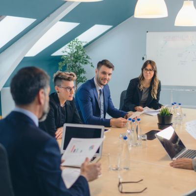 米兰电竞装备采购流程